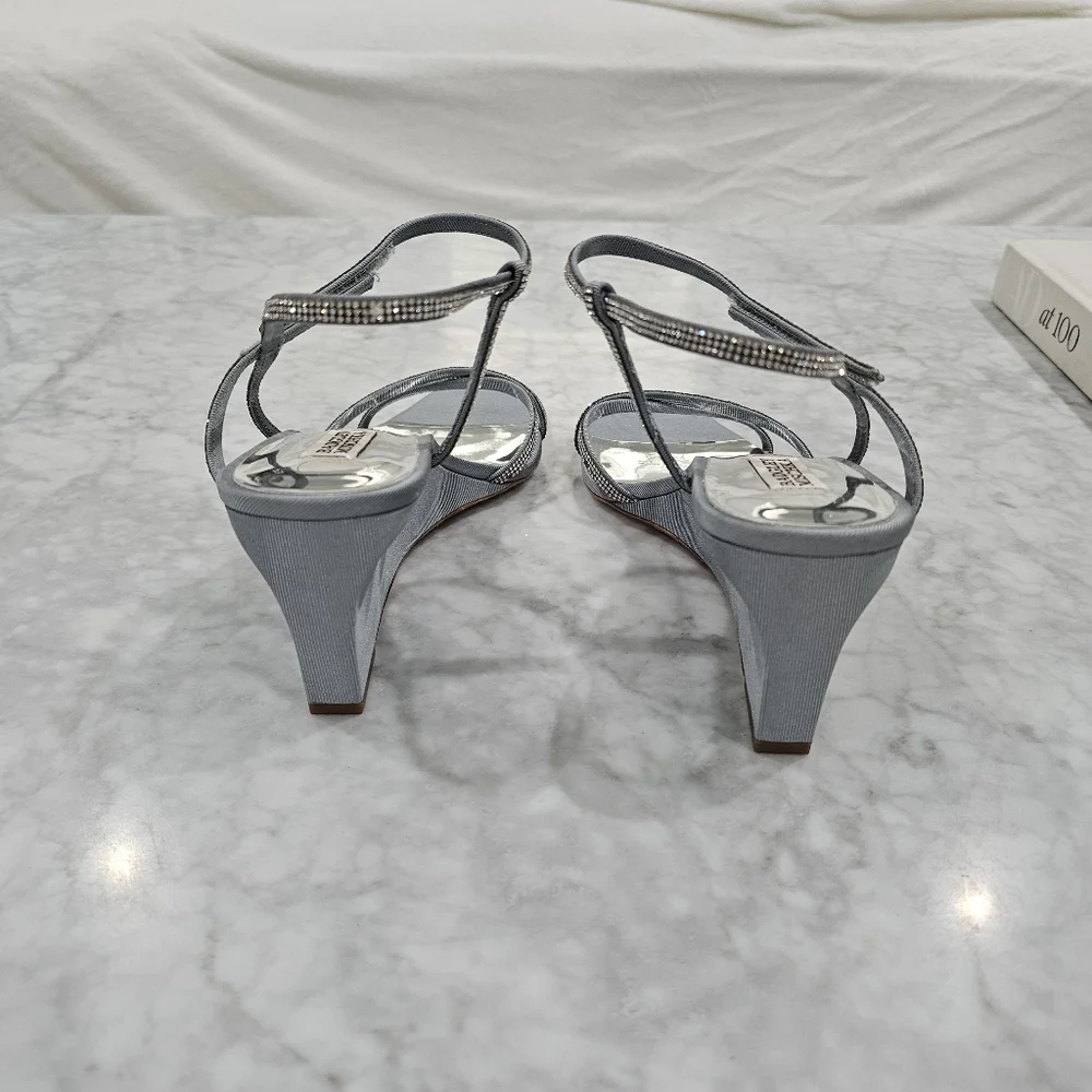 NWOB Badgley Mischka Wedge Rhinestone Strappy Sandals‎ light blue size 10